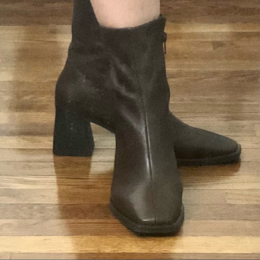 Vagabond Hedda bootie chocolate VGUC